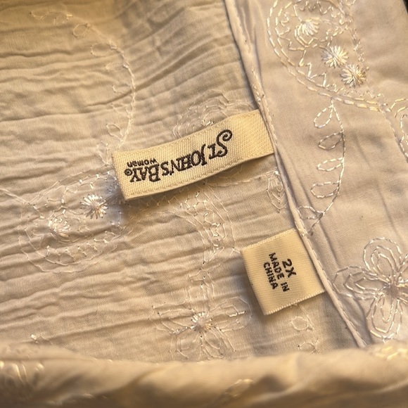 UNIQUE WHITE DRESS OR CASUAL TOP 2X - Picture 2 of 8